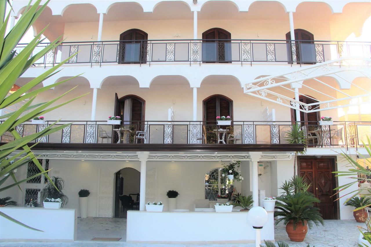 Villa Miriam กราญาโน ภายนอก รูปภาพ